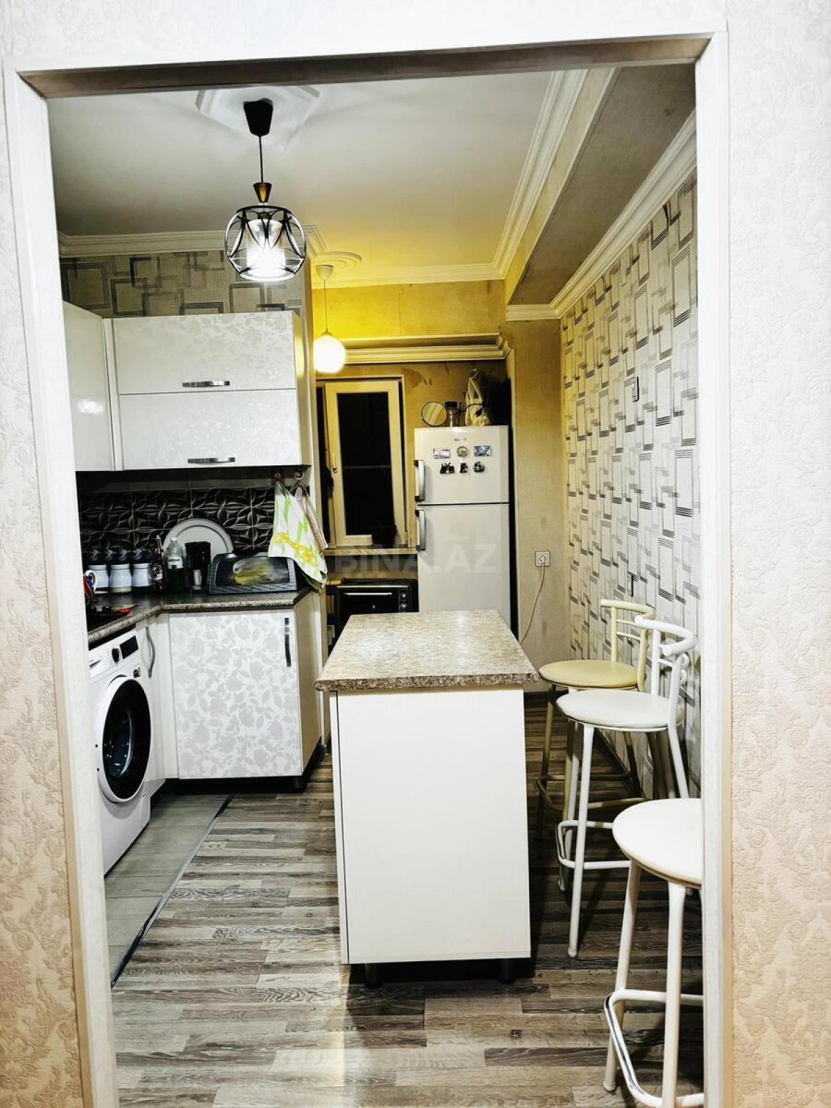 Satılır 4 otaqlı mənzil 99 m²