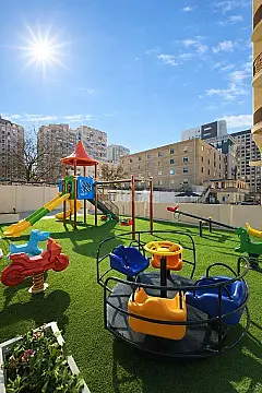 Satılır 4 otaqlı mənzil 165 m²
