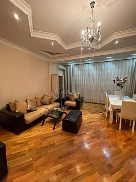 Kirayə verilir 4 otaqlı mənzil 168 m²