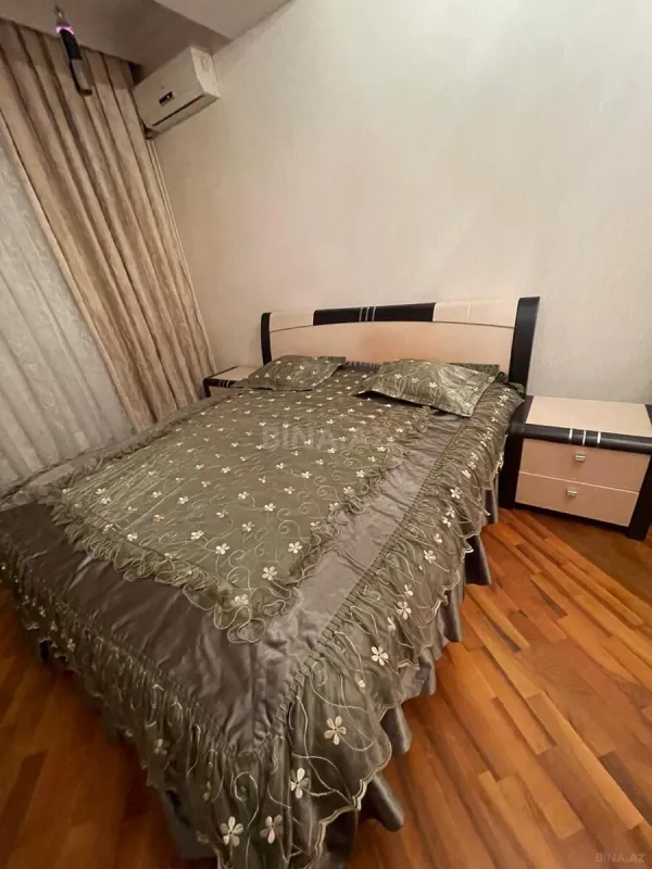 Kirayə verilir 4 otaqlı mənzil 168 m²