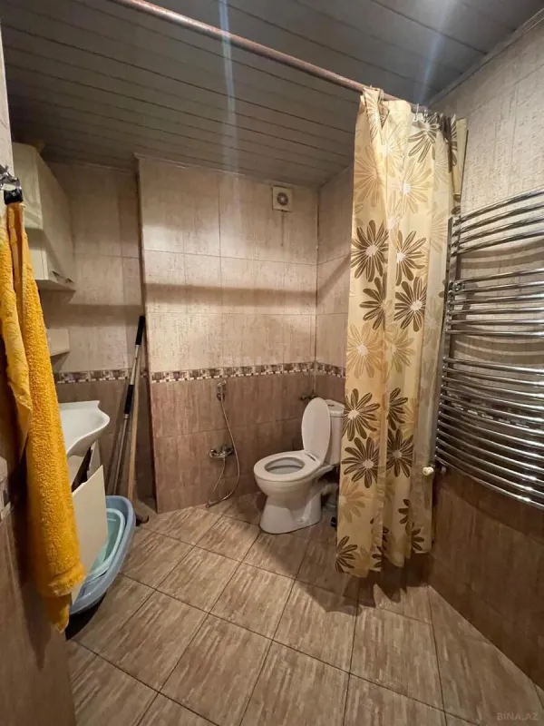 Kirayə verilir 4 otaqlı mənzil 168 m²