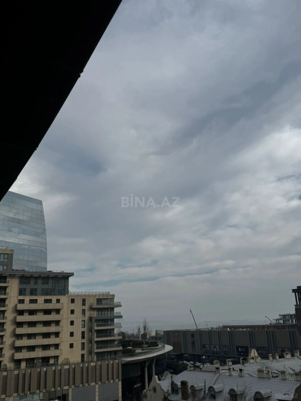 Kirayə verilir 2 otaqlı mənzil 52 m²