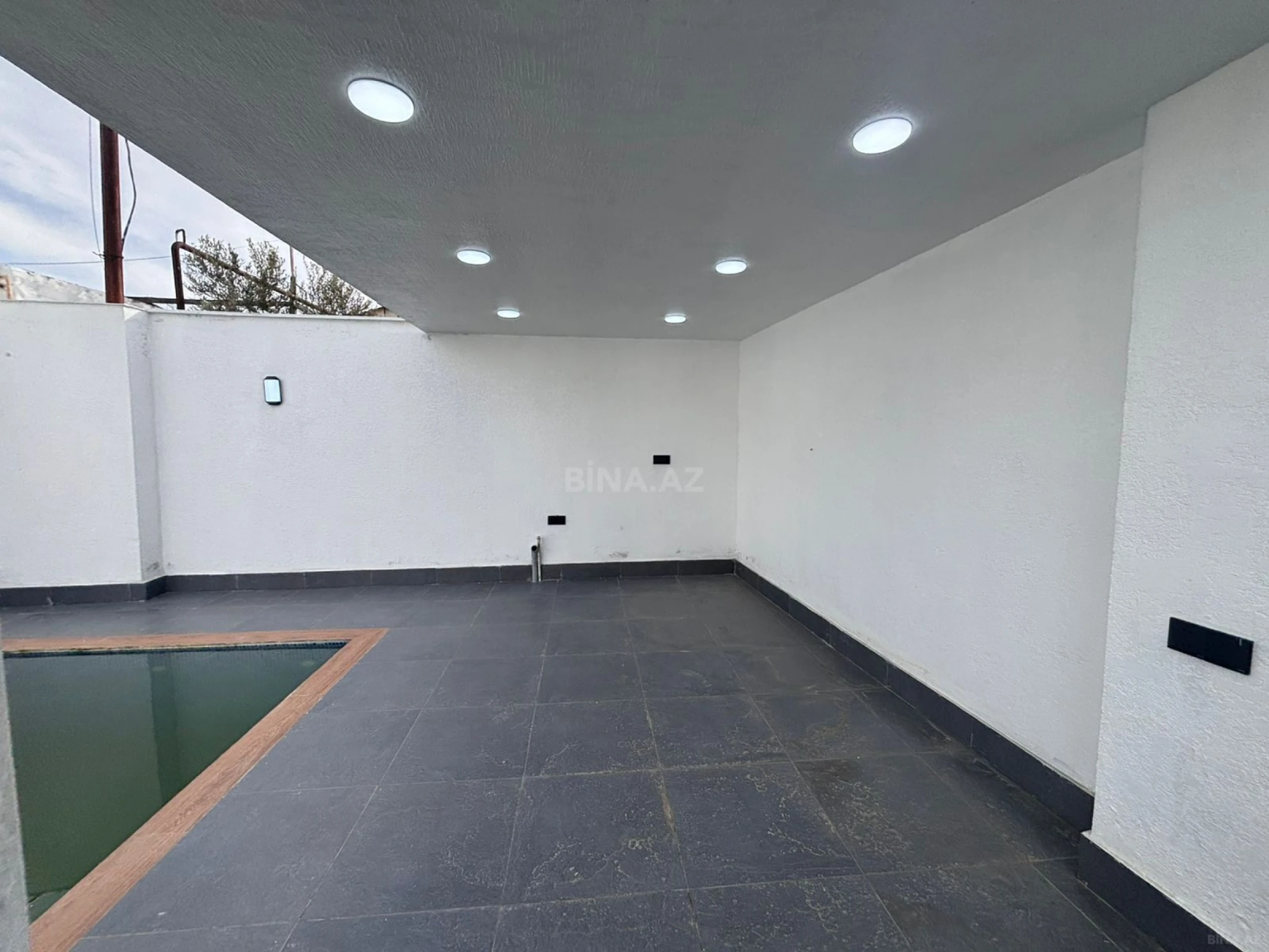 Satılır 4 otaqlı həyət evi 120 m²