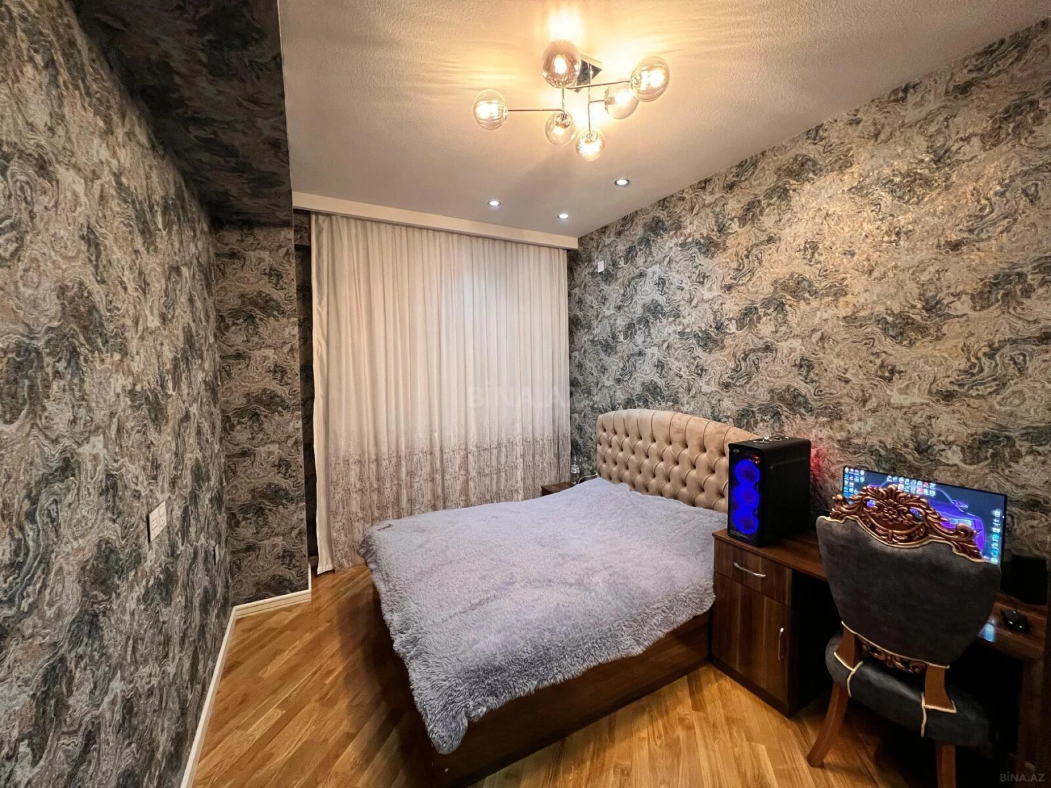 Kirayə verilir 3 otaqlı mənzil 97 m²