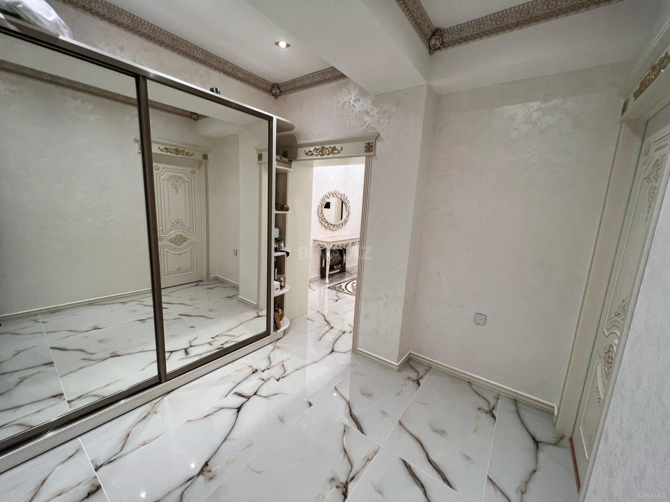 Kirayə verilir 3 otaqlı mənzil 97 m²