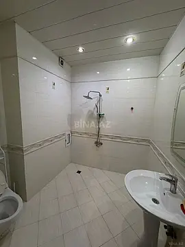 Satılır 3 otaqlı mənzil 176 m²