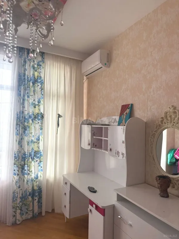 Satılır 3 otaqlı mənzil 90 m²
