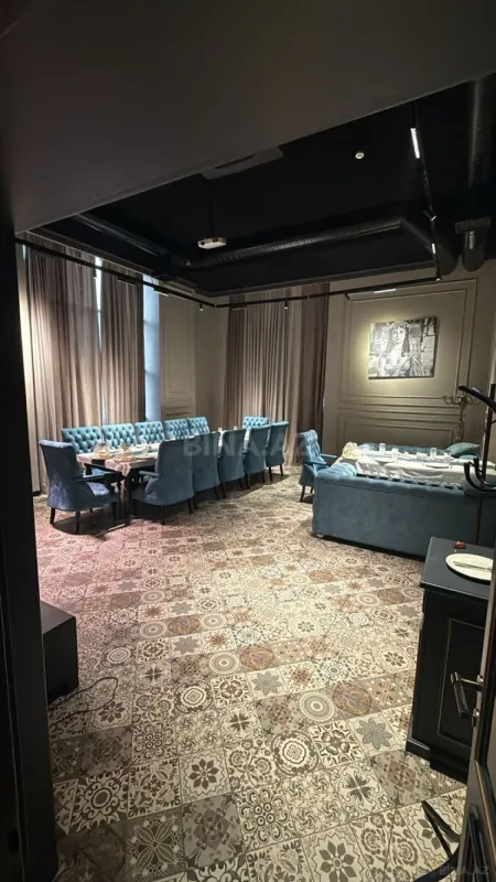 Kirayə verilir obyekt 368.4 m²