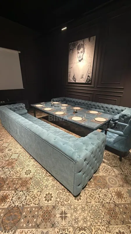 Kirayə verilir obyekt 368.4 m²