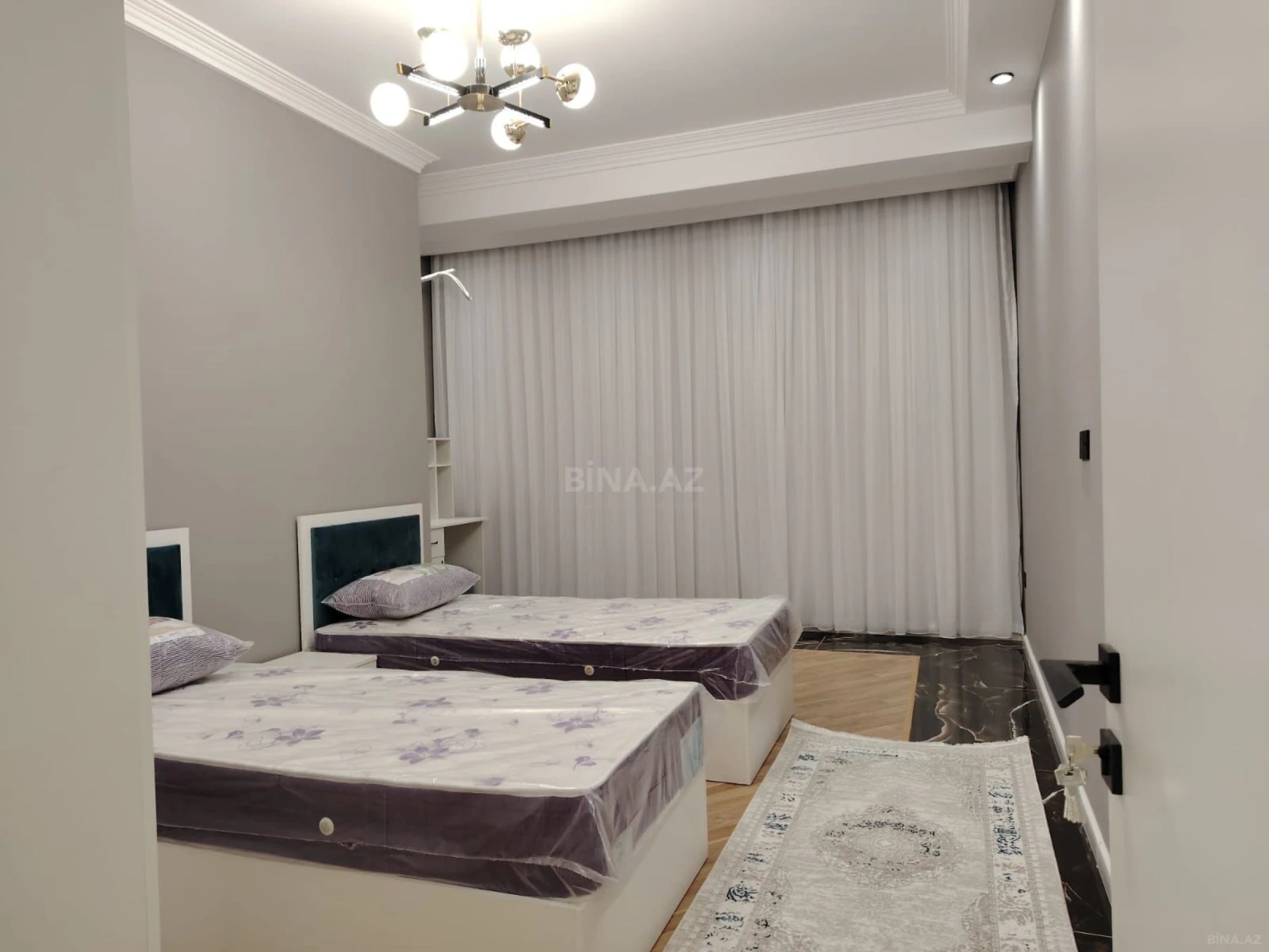 Kirayə verilir 3 otaqlı mənzil 96 m²