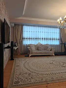 Satılır 3 otaqlı mənzil 121 m²