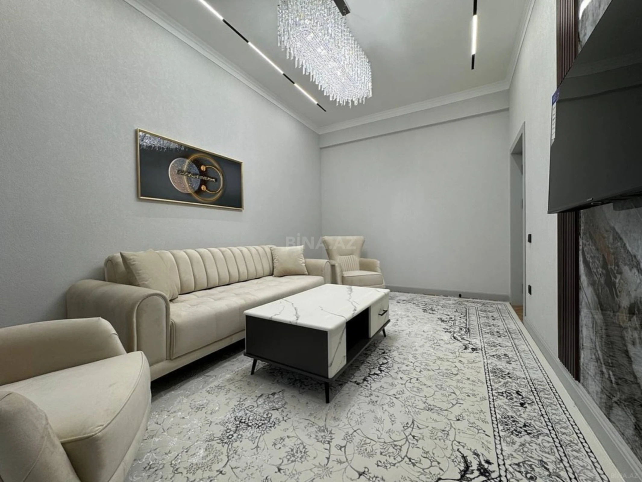 Kirayə verilir 3 otaqlı mənzil 125 m²