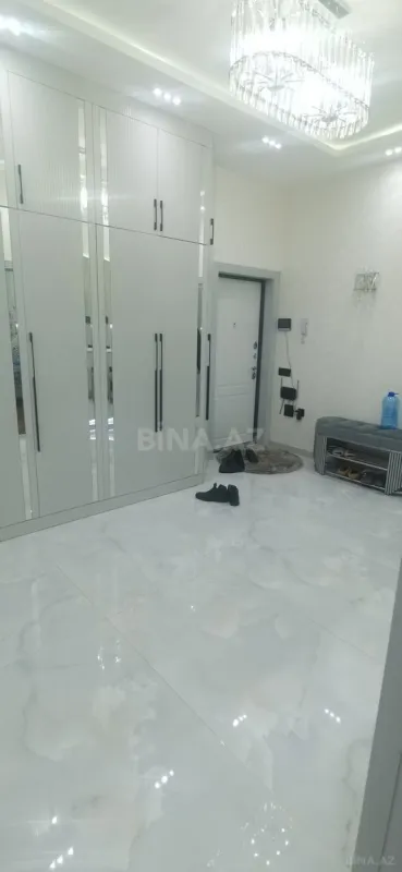 Satılır 3 otaqlı mənzil 102 m²