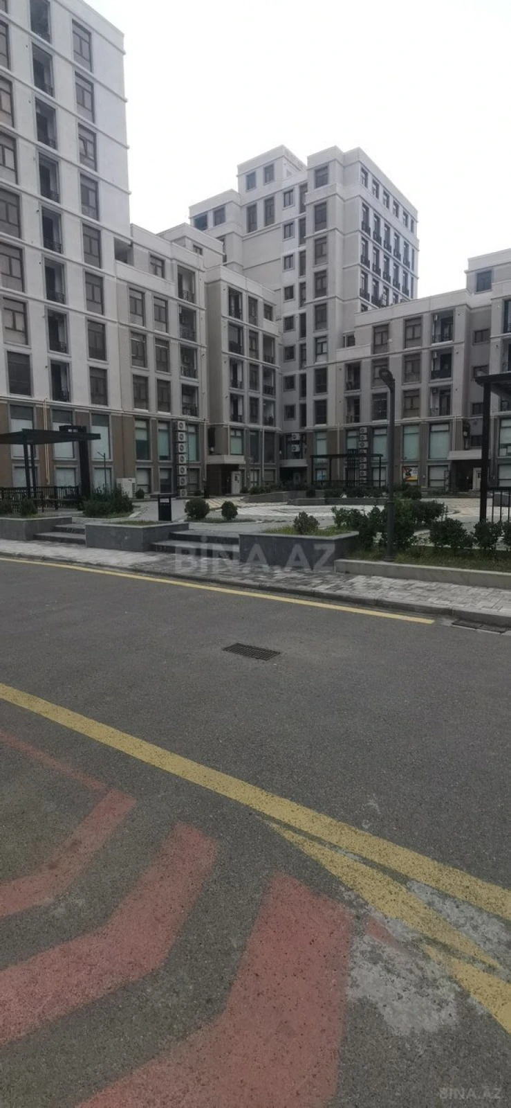 Satılır 3 otaqlı mənzil 102 m²