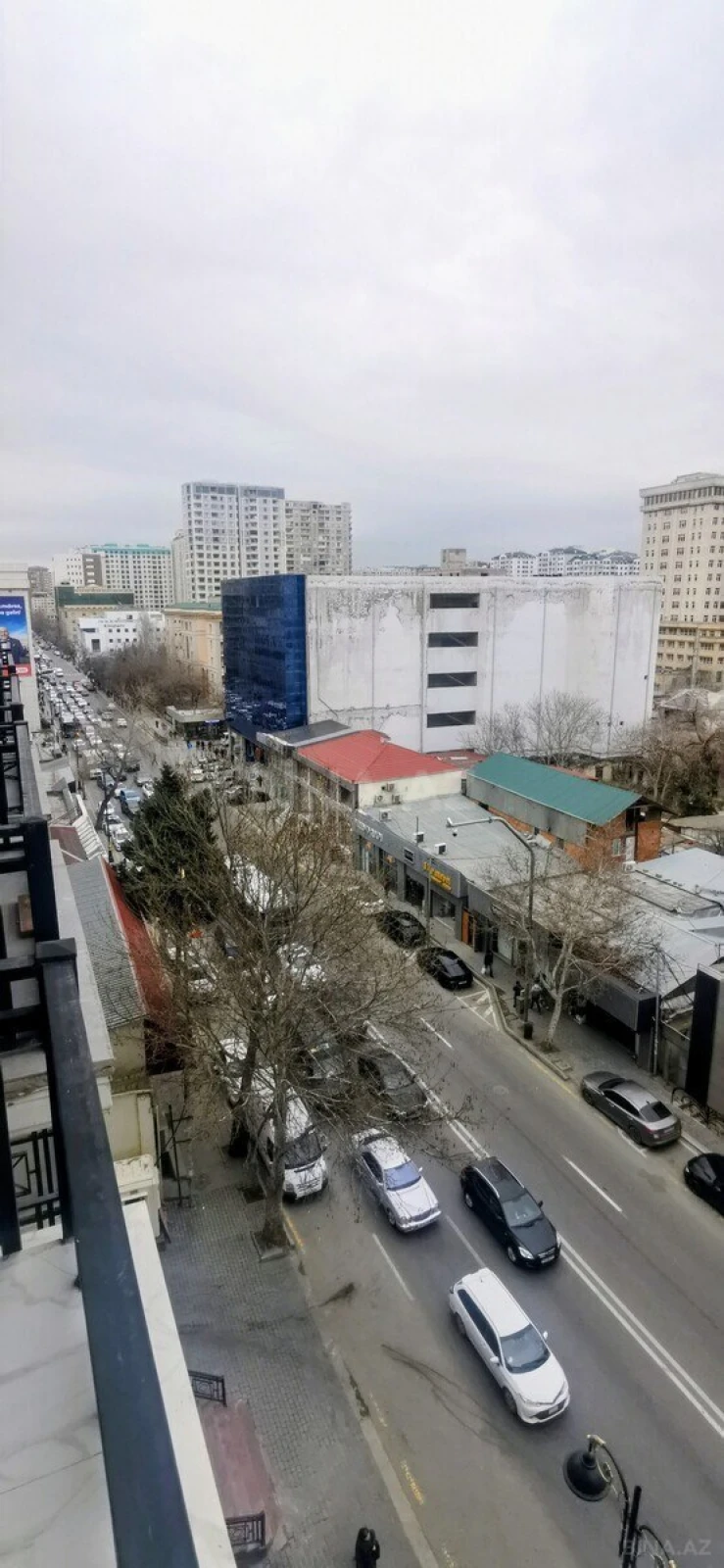 Satılır 3 otaqlı mənzil 102 m²