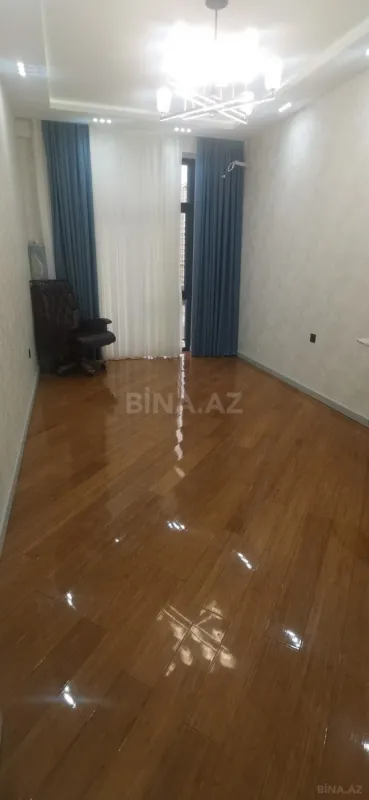 Satılır 3 otaqlı mənzil 102 m²