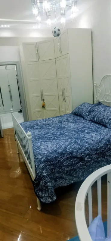 Satılır 3 otaqlı mənzil 102 m²
