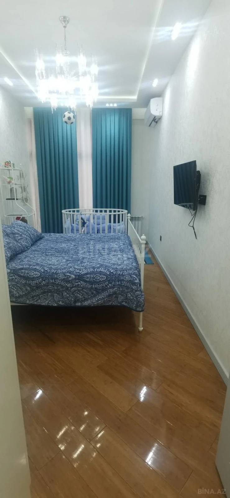 Satılır 3 otaqlı mənzil 102 m²