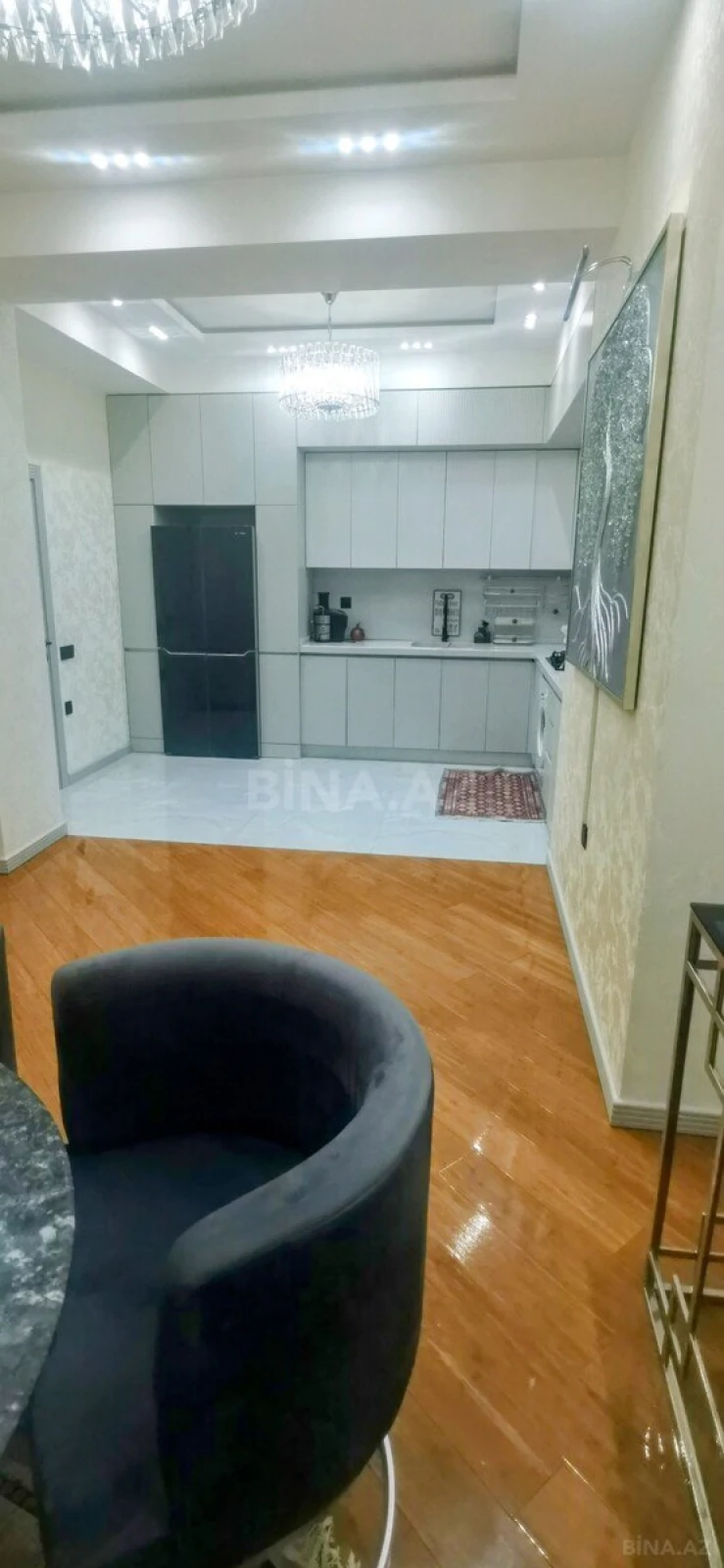 Satılır 3 otaqlı mənzil 102 m²