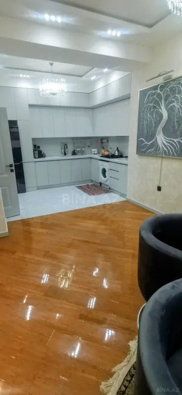 Satılır 3 otaqlı mənzil 102 m²