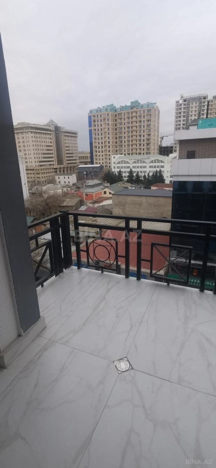 Satılır 3 otaqlı mənzil 102 m²