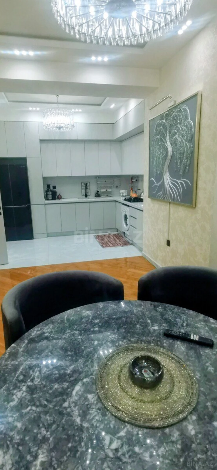 Satılır 3 otaqlı mənzil 102 m²