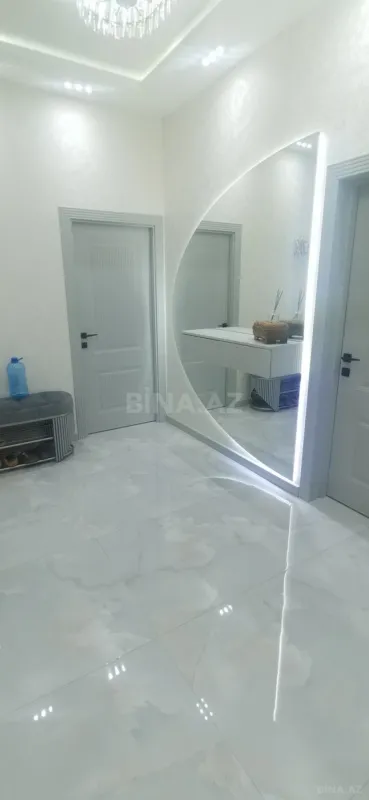 Satılır 3 otaqlı mənzil 102 m²