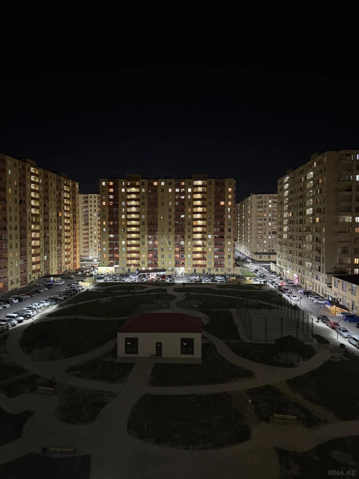 Satılır 2 otaqlı mənzil 86 m²