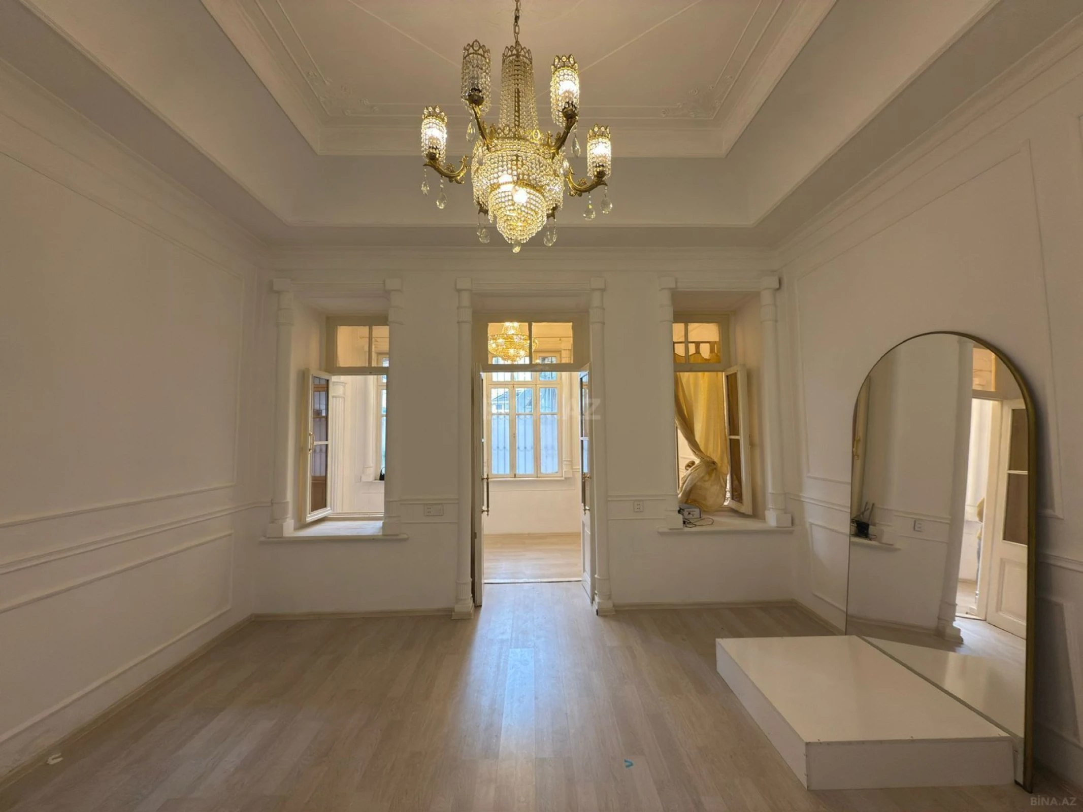 Kirayə verilir 4 otaqlı ofis 60 m²