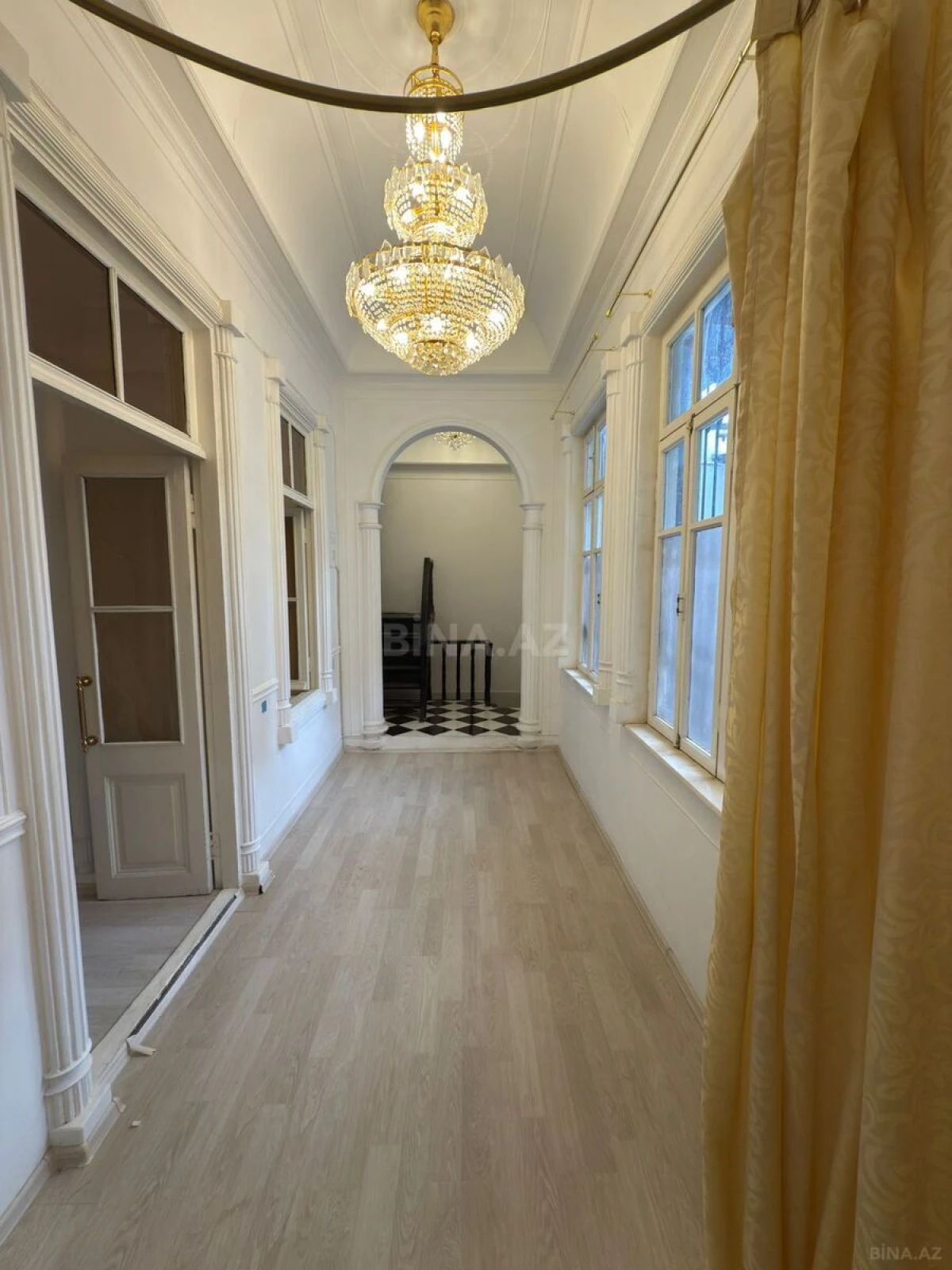 Kirayə verilir 4 otaqlı ofis 60 m²