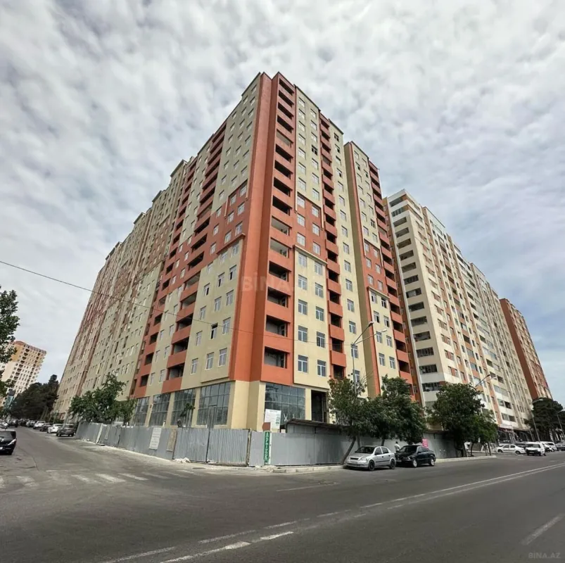 Satılır 2 otaqlı mənzil 95 m²