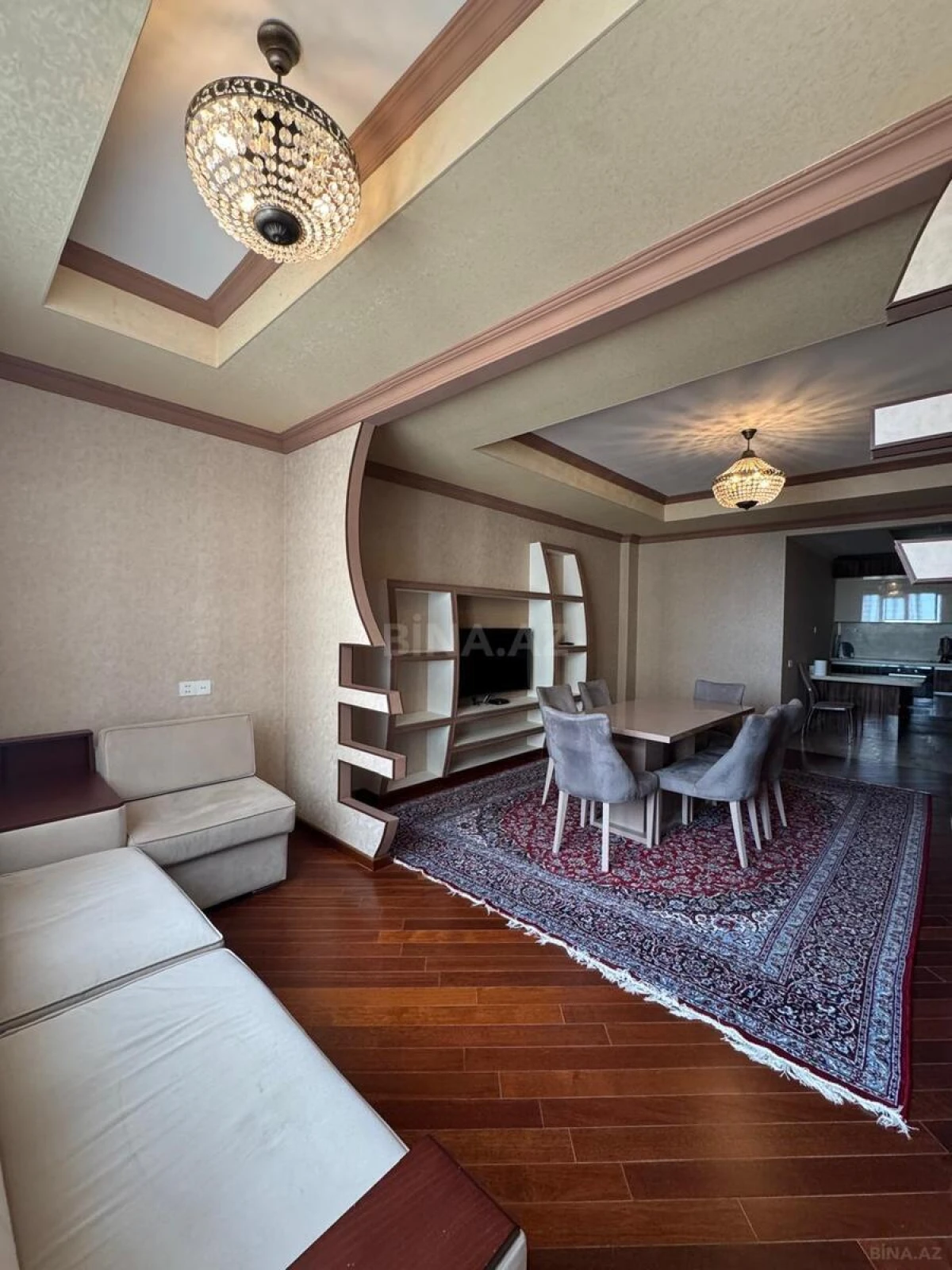 Kirayə verilir 3 otaqlı mənzil 120 m²
