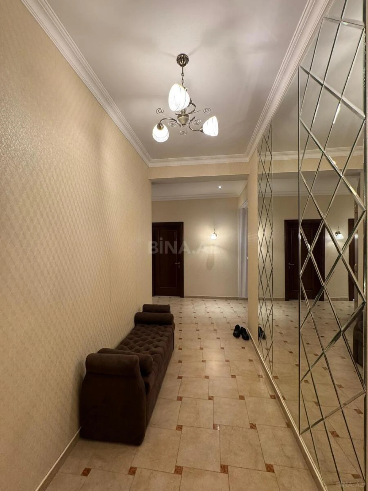 Kirayə verilir 3 otaqlı mənzil 120 m²