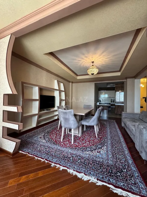 Kirayə verilir 3 otaqlı mənzil 120 m²