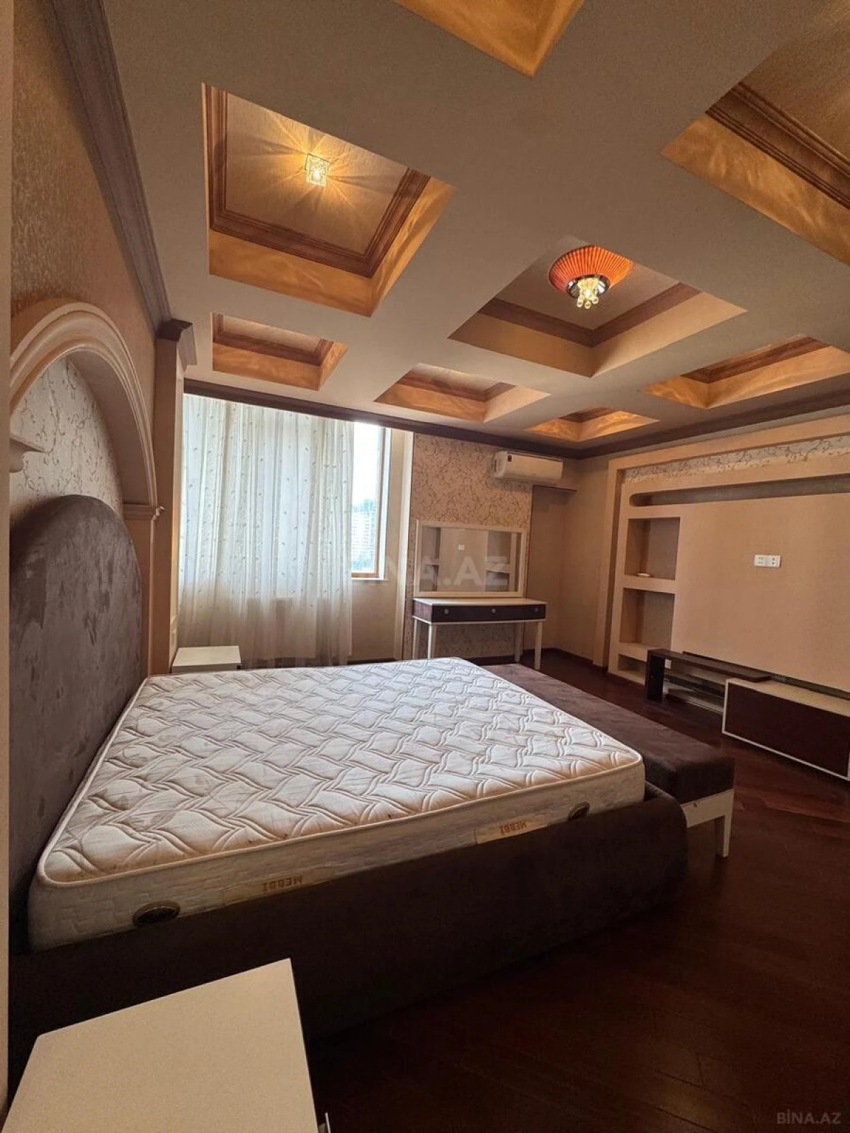 Kirayə verilir 3 otaqlı mənzil 120 m²