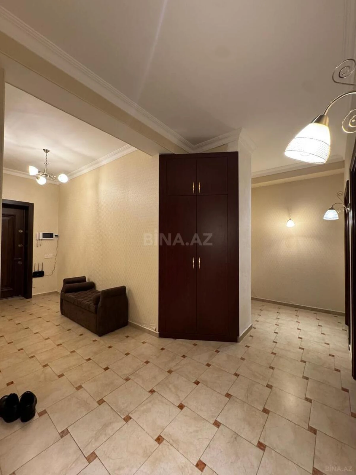Kirayə verilir 3 otaqlı mənzil 120 m²