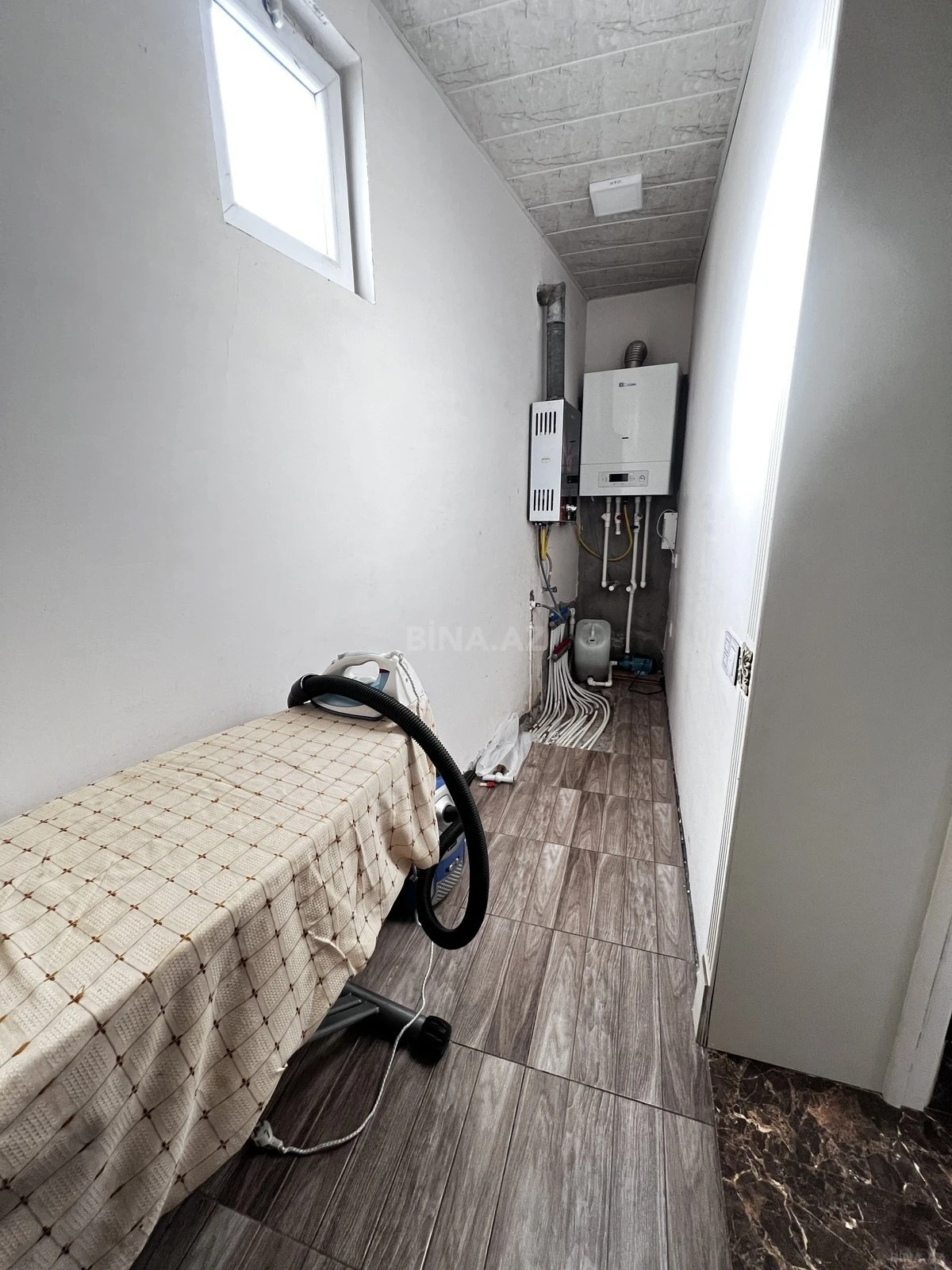 Satılır 7 otaqlı həyət evi 200 m²