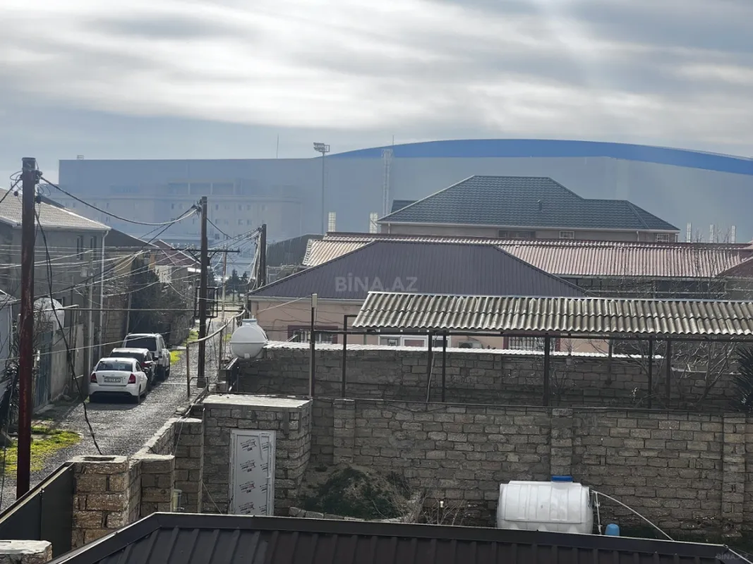 Satılır 7 otaqlı həyət evi 200 m²