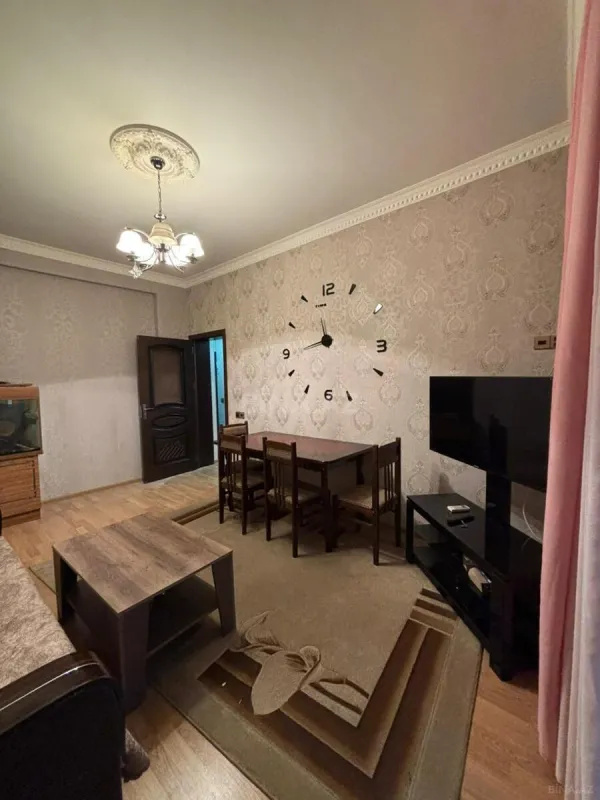 Kirayə verilir 2 otaqlı mənzil 55 m²