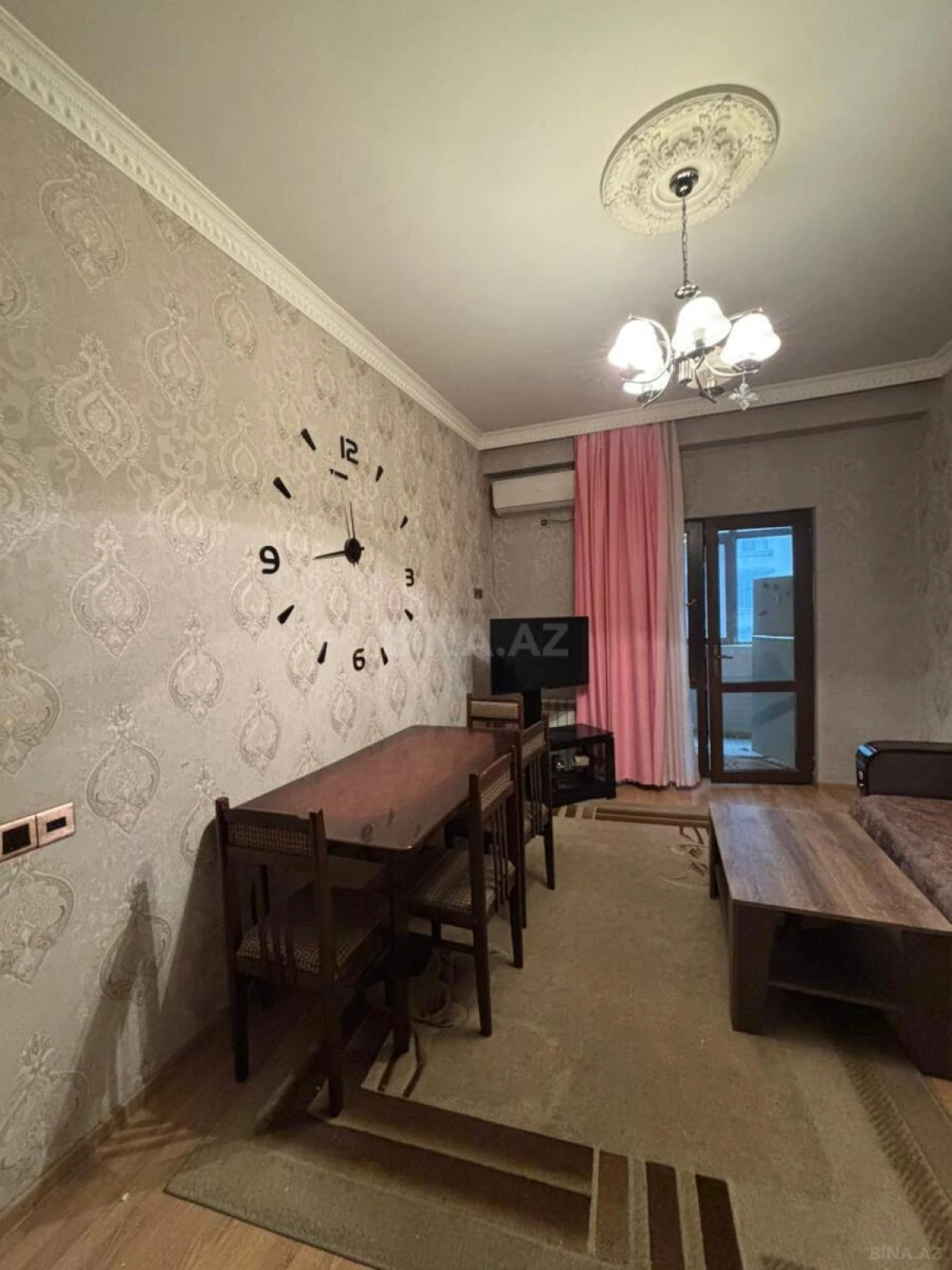 Kirayə verilir 2 otaqlı mənzil 55 m²