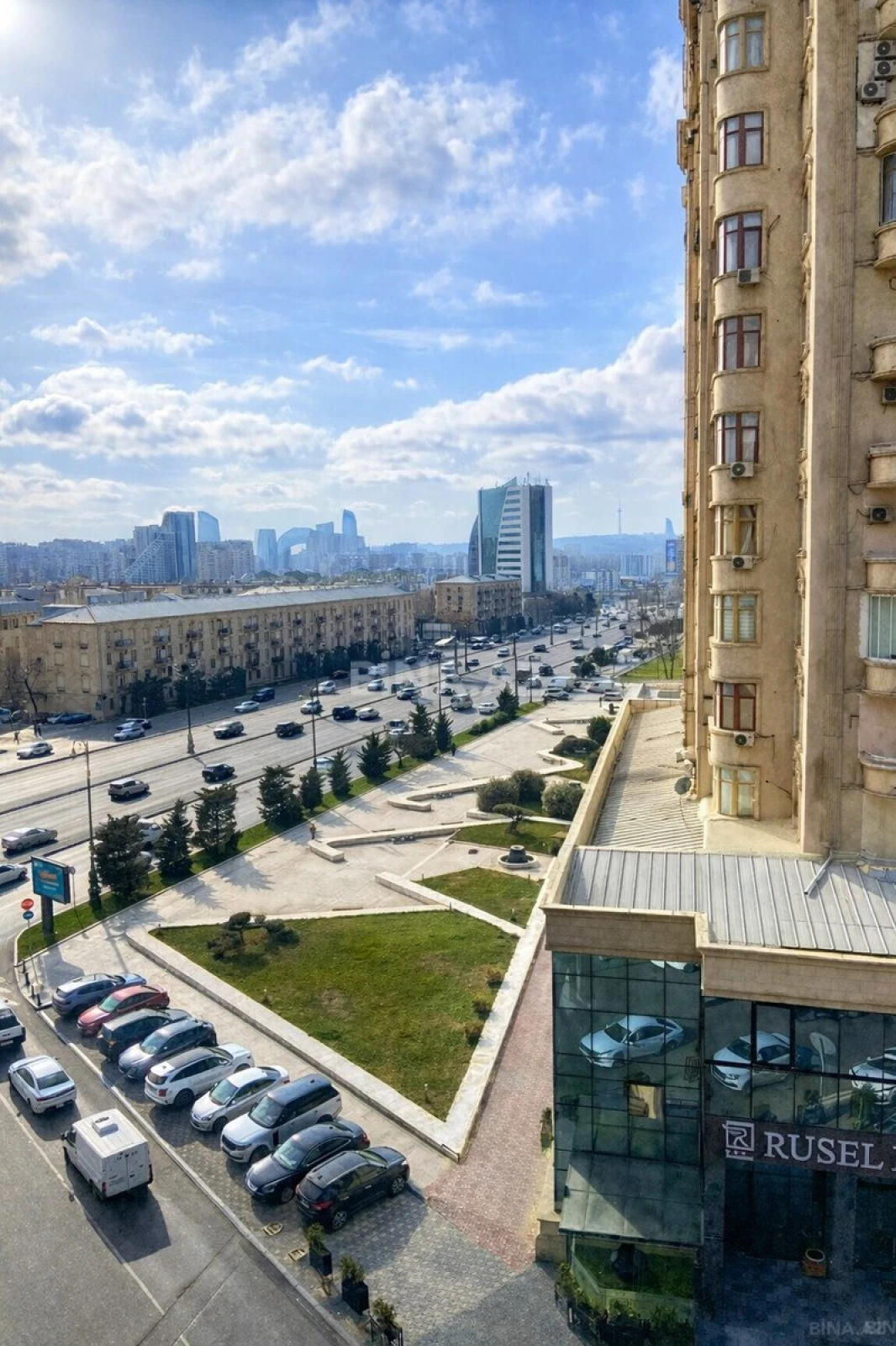 Satılır 2 otaqlı mənzil 90 m²