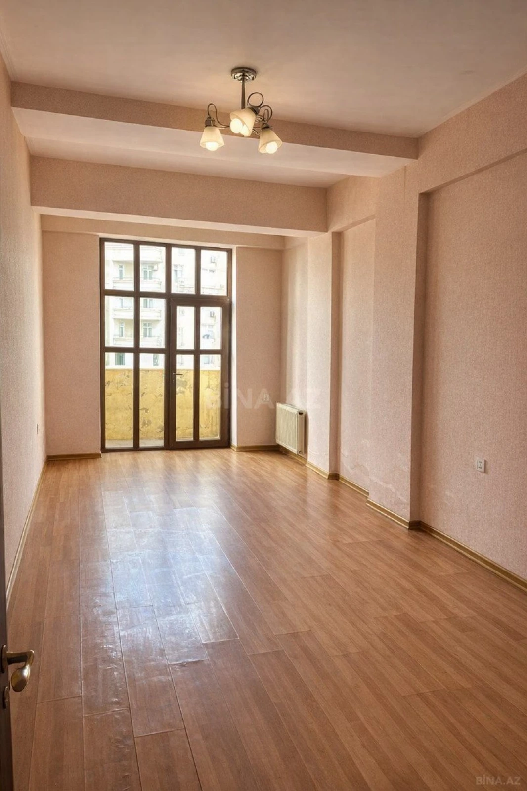 Satılır 2 otaqlı mənzil 90 m²