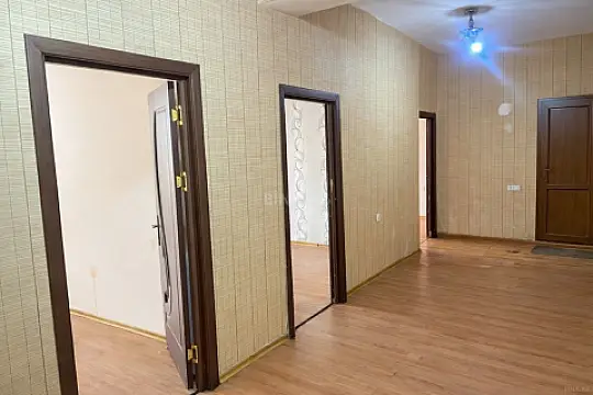 Satılır 2 otaqlı mənzil 90 m²