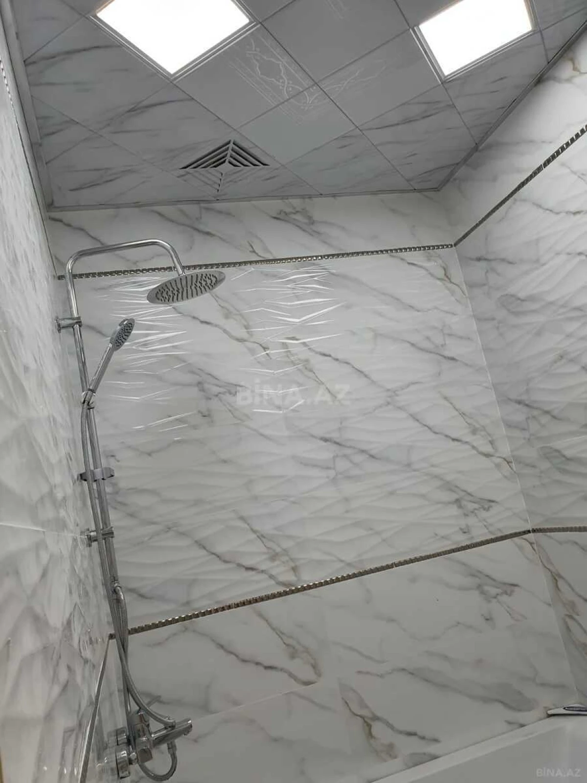 Satılır 3 otaqlı mənzil 96 m²