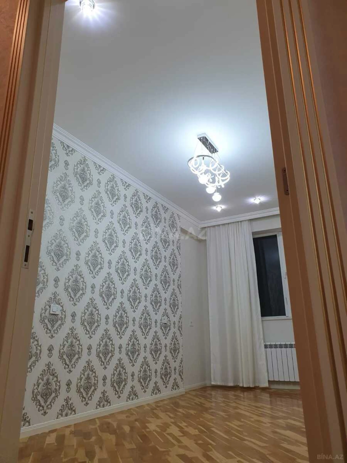 Satılır 3 otaqlı mənzil 96 m²