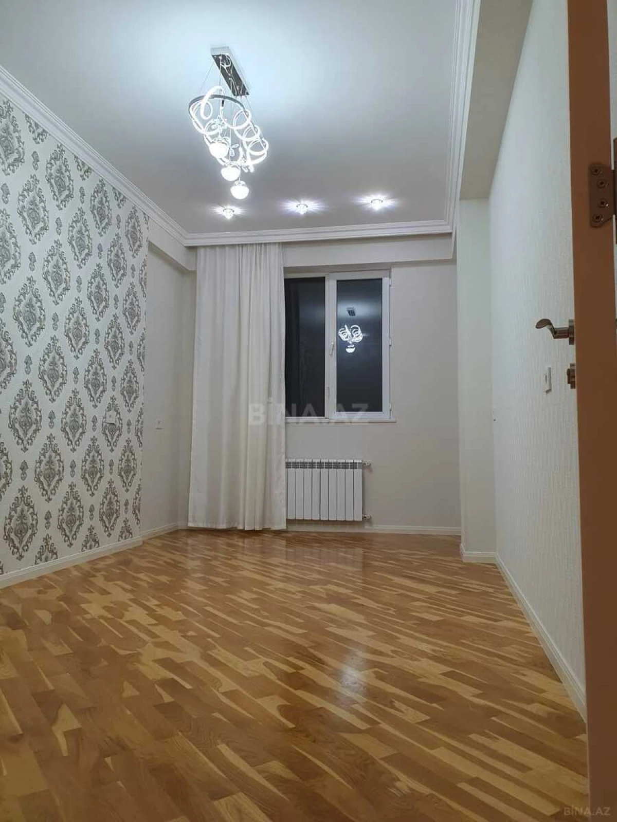 Satılır 3 otaqlı mənzil 96 m²