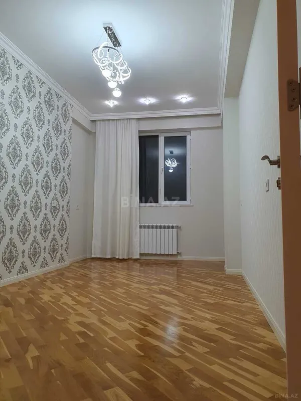 Satılır 3 otaqlı mənzil 96 m²
