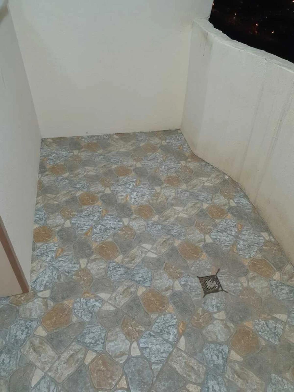 Satılır 3 otaqlı mənzil 96 m²