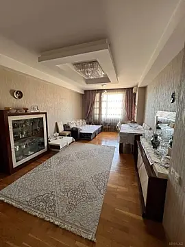 Satılır 2 otaqlı mənzil 105 m² — Bakı, İnşaatçılar 2 otaq 105.00 m²