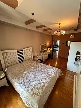 Satılır 2 otaqlı mənzil 105 m²